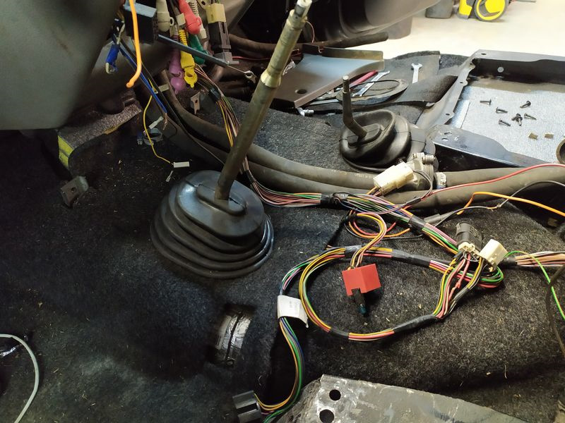 Герметизация рычагов КПП и раздатки — УАЗ Patriot, 2,7 л, 2006 года ...