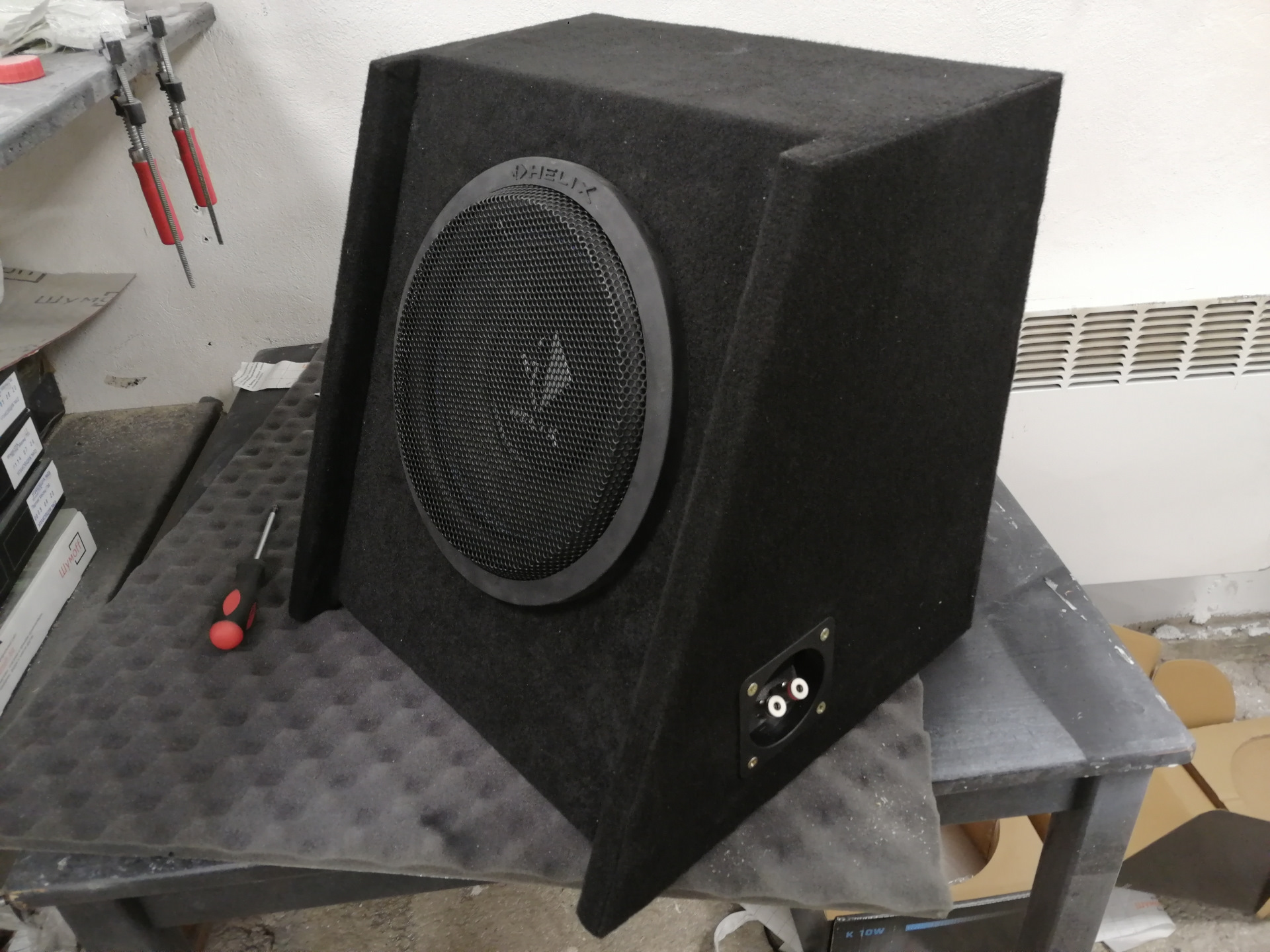 Саб под сиденье ford focus 2. 23 саб. 23 саб. 23 саб. Сабвуфер pioneer ts w5102spl.