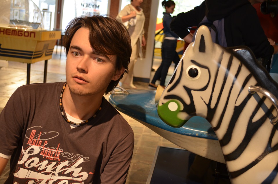 82afc4as 960 Как крепится аккумулятор на гранте