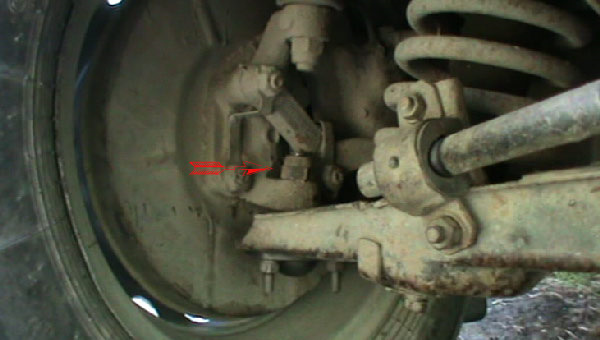 Снятие и установка шаровых опор на ВАЗ классику Жигули со съемником и ...