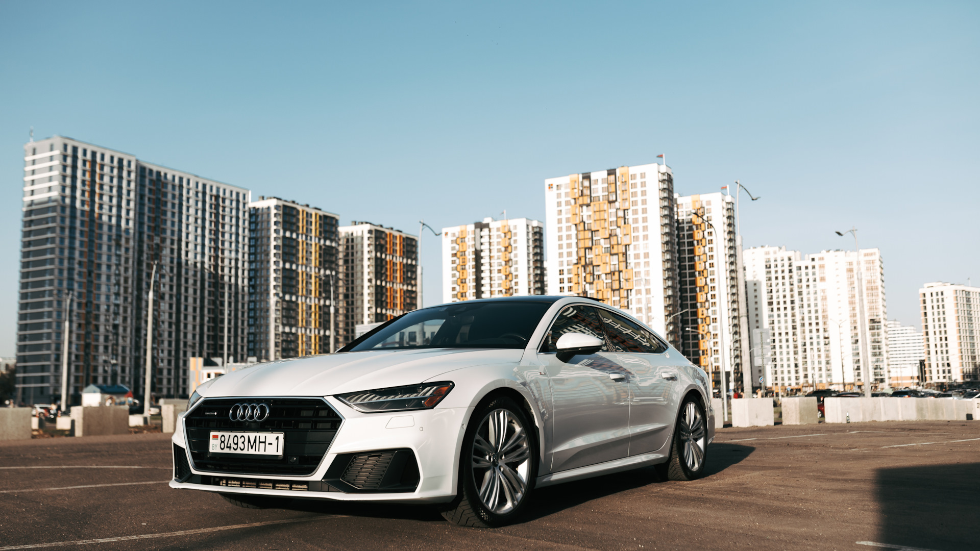 Продажа Audi A7 Sportback (2G) 2018 (гибрид, робот) — с историей  обслуживания — DRIVE2.RU