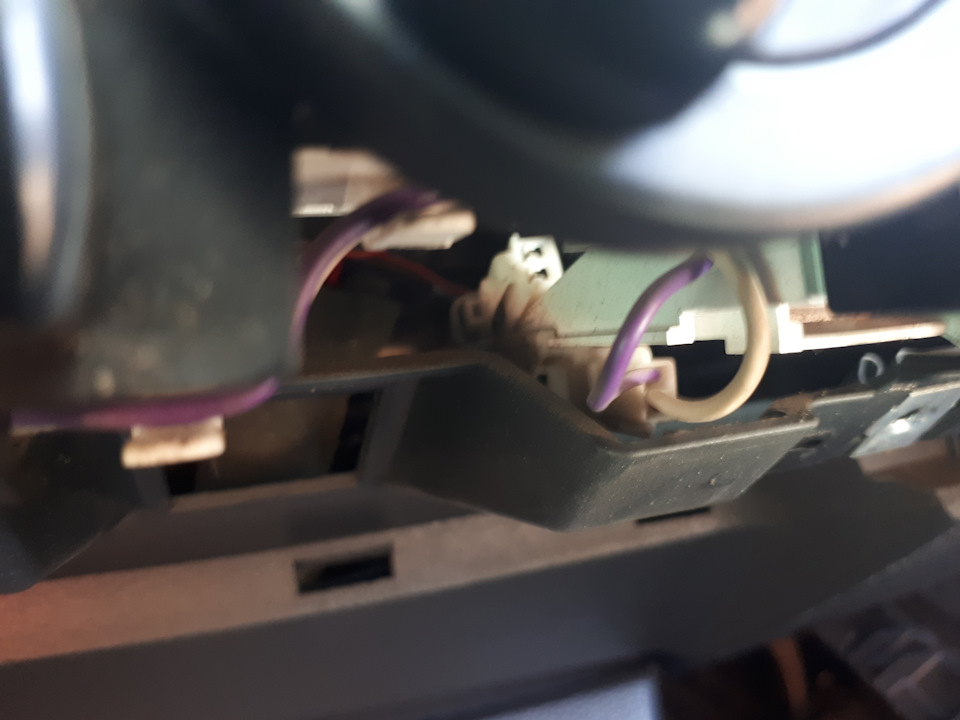 Автоматическое включение кондиционера. Отключил наконец то. — Nissan ...