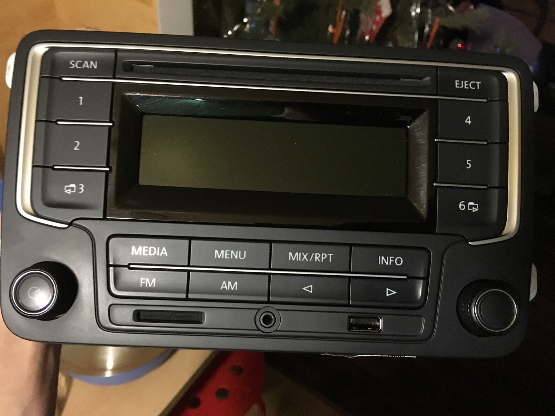 Rcd 880 pro. RCD 220 магнитола. RCD 310 Plus. Штатная магнитола Фольксваген поло седан RCD 330. RCD 320 магнитола Volkswagen.