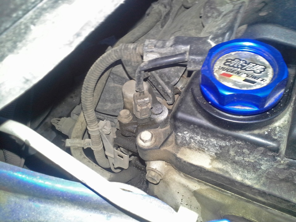 Нужна помощь. Масло сопливит из под… — Honda Civic 5D (8G), 1,8 л, 2007 ...