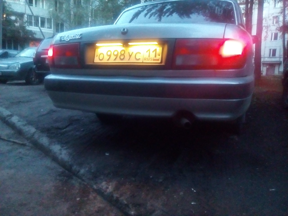 Ещё одно фото, но снизу. Тут видно, что ничего не видно))) Я имею в виду саму ленту — GAZ 31105