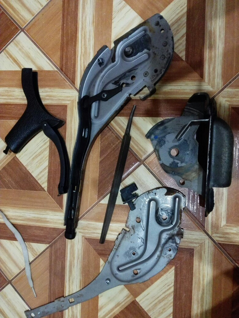 82de8aes 960 Как отрегулировать ручник пежо 406