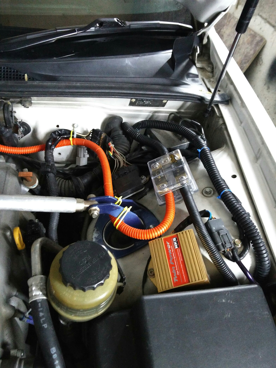 Вот и пригодился дорогой дистрибьютор — Toyota Chaser (100)