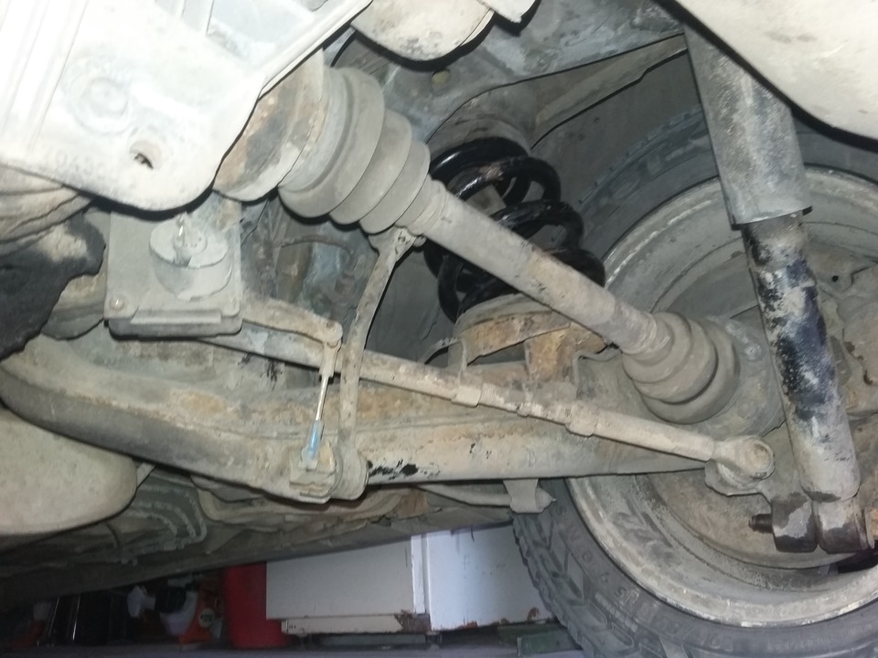 Меняем задние пружины — Opel Omega B, 3 л., 1997 года | своими руками ...