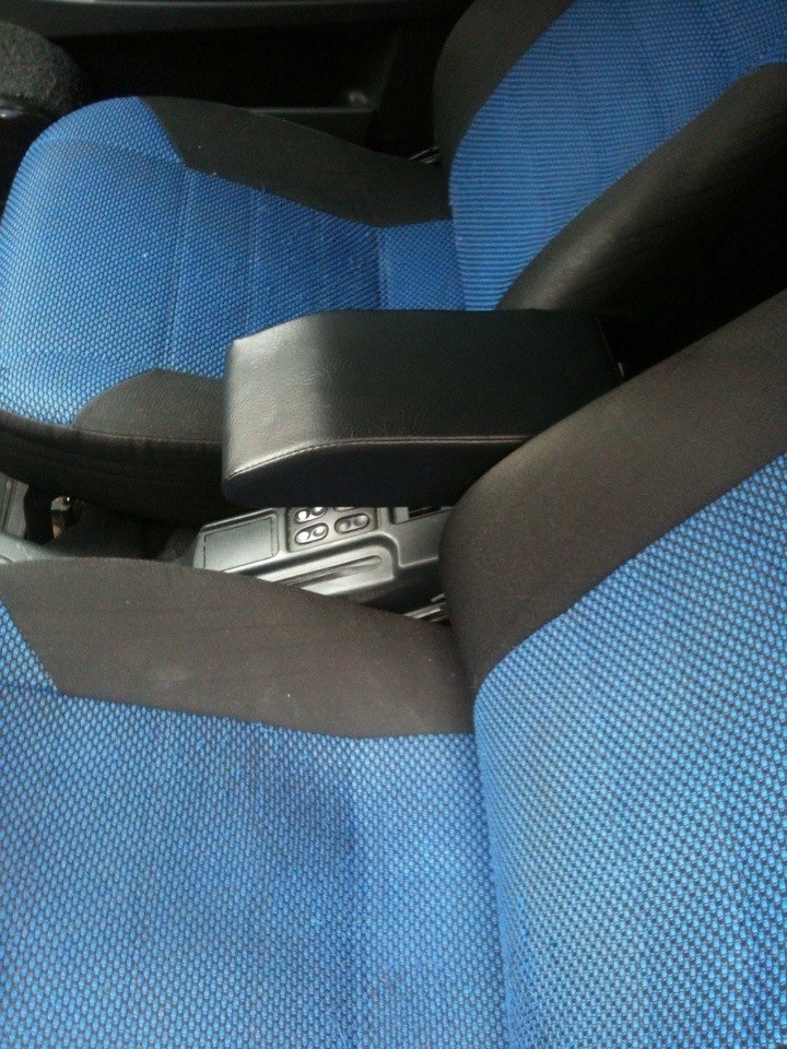 подлокотник аламар — Lada 112 Coupe, 1,6 л, 2007 года | аксессуары | DRIVE2
