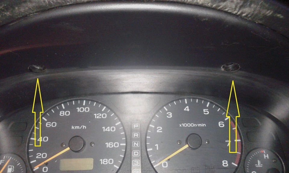 Нельзя просто взять и поменять лампочки в панели приборов… — DRIVE2