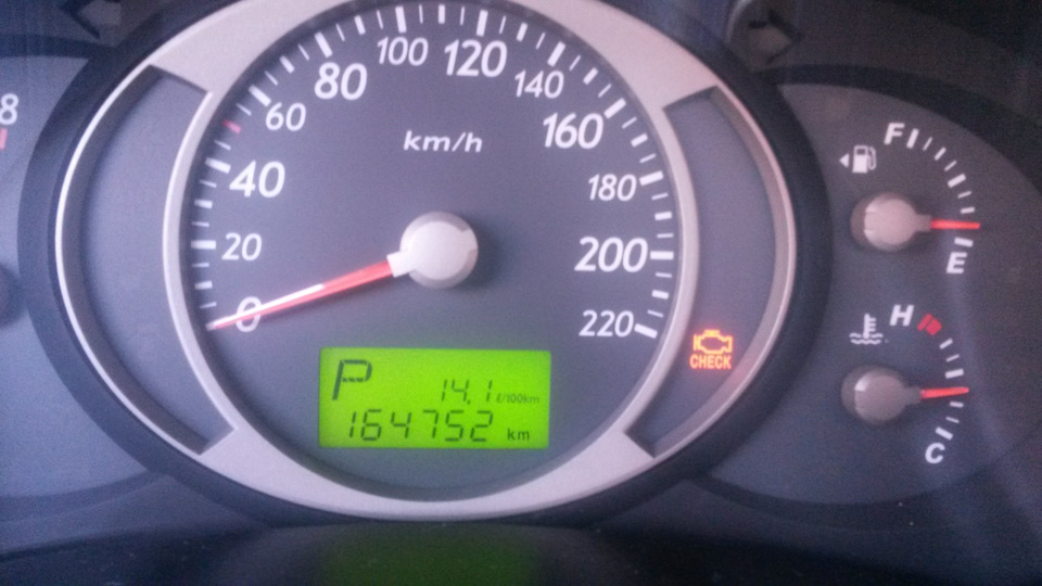 Загорелся Чек (Восстание машин) — Hyundai Tucson (JM), 2 л., 2005 года ...