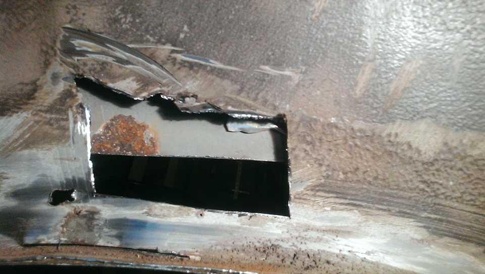 Кузовщина. Задняя левая арка снаружи и внутри — Lada 2113, 1,6 л, 2006 ...