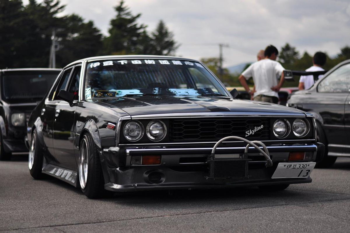 Nissan Skyline c210