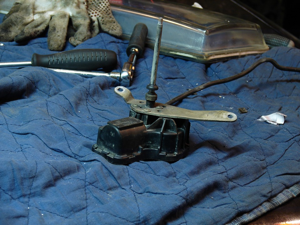 Регулируем фары — Volvo S40 (1G), 1,8 л, 2001 года | своими руками | DRIVE2