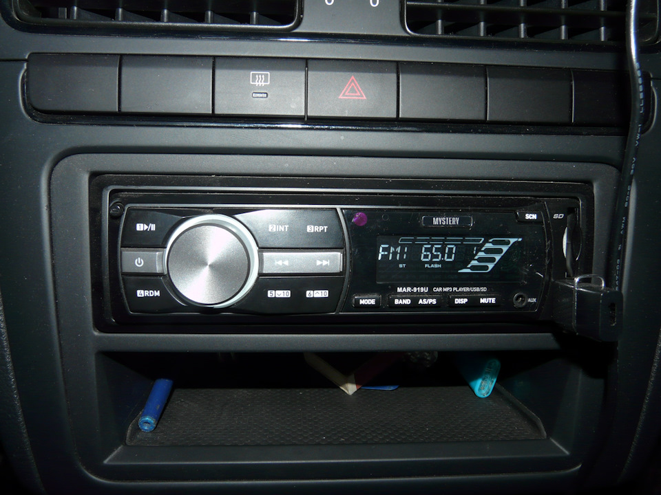 Магнитола Pioneer DEH-1700UBB — Volkswagen Polo Sedan, 1,6 л, 2014 года ...