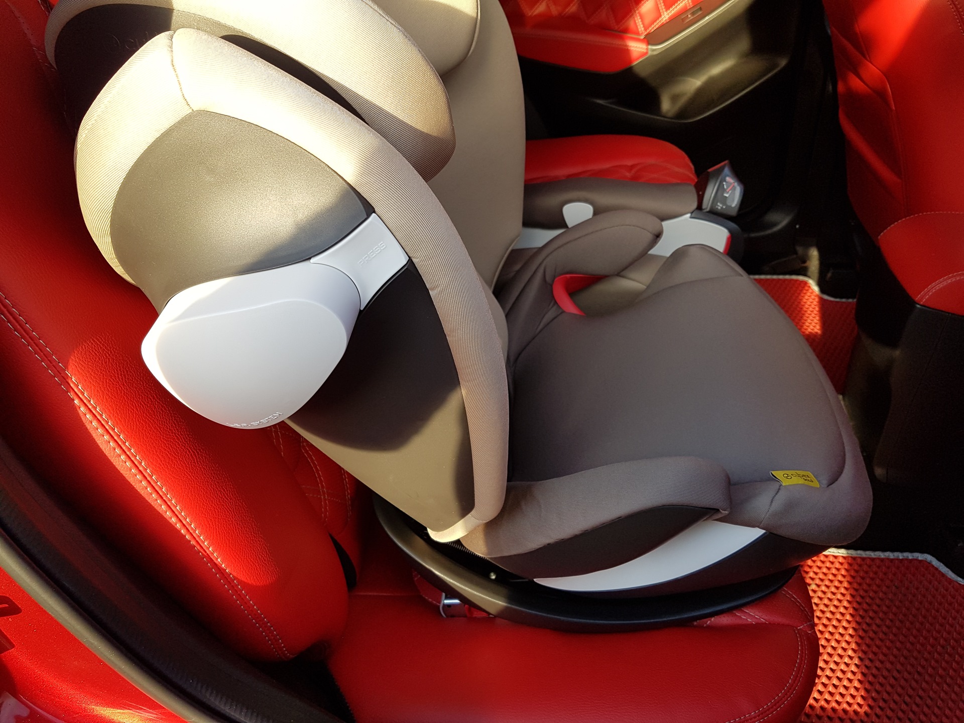 Автокресло cybex pallas b fix. Автокресло cybex pallas 2-fix. детское кресло сайбекс оранжевое. rx-8 mazda детское кресло. кресло cybex крепление ремнями.