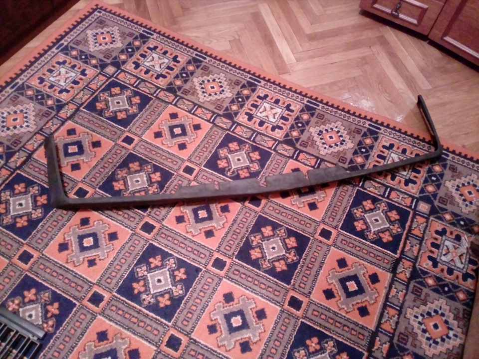 Самодельная губа, решотка без значка, замена пыльника рулевой рейки ...