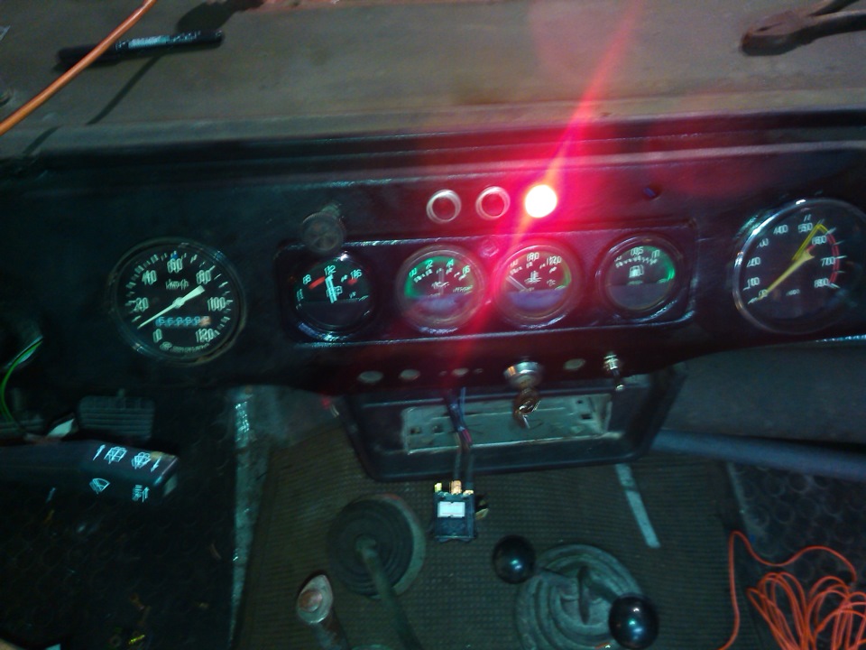 Сложно найти человека который возьмется за электрику УАЗа — УАЗ 469 ...