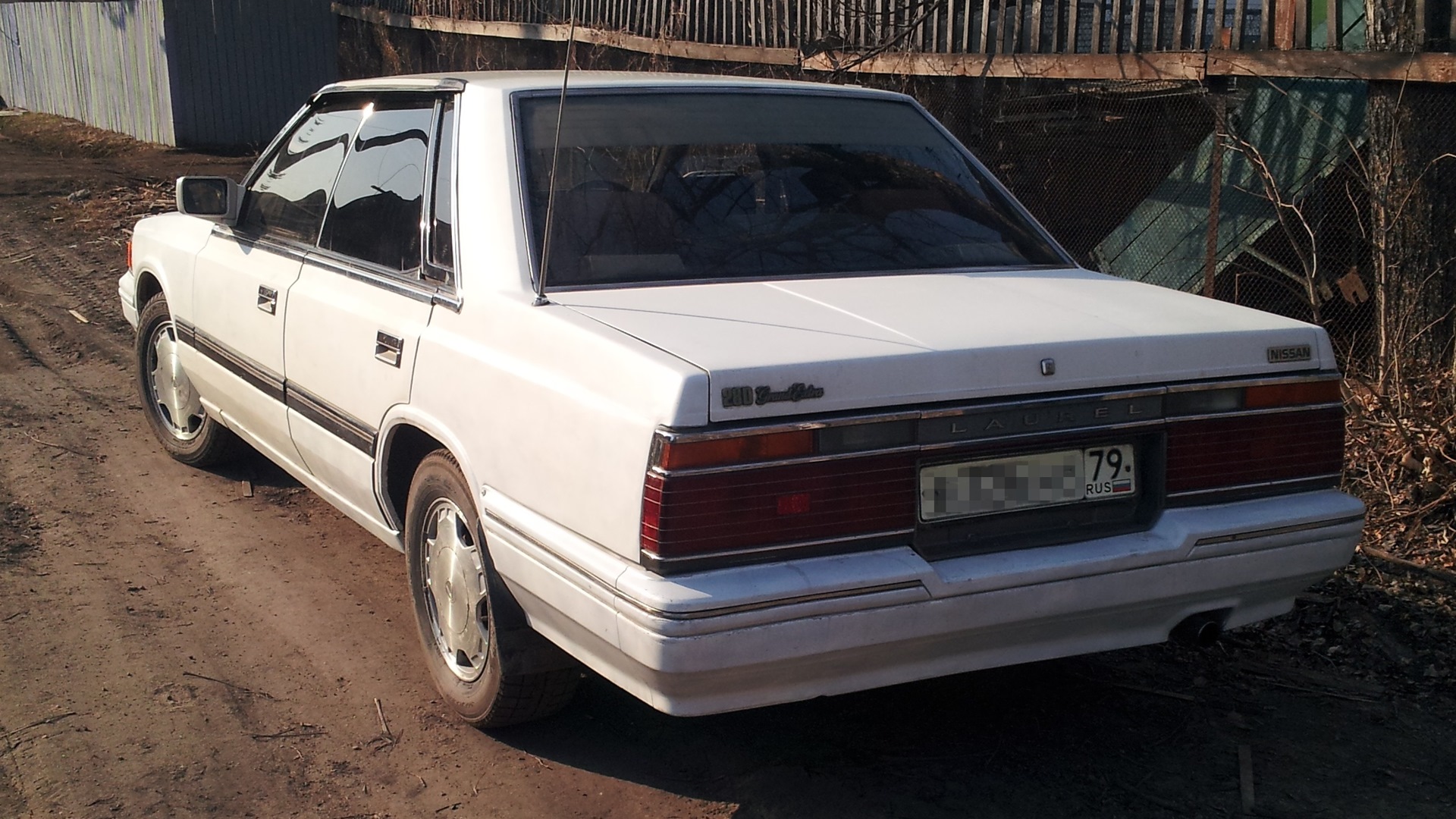 nissan laurel 240l 1985