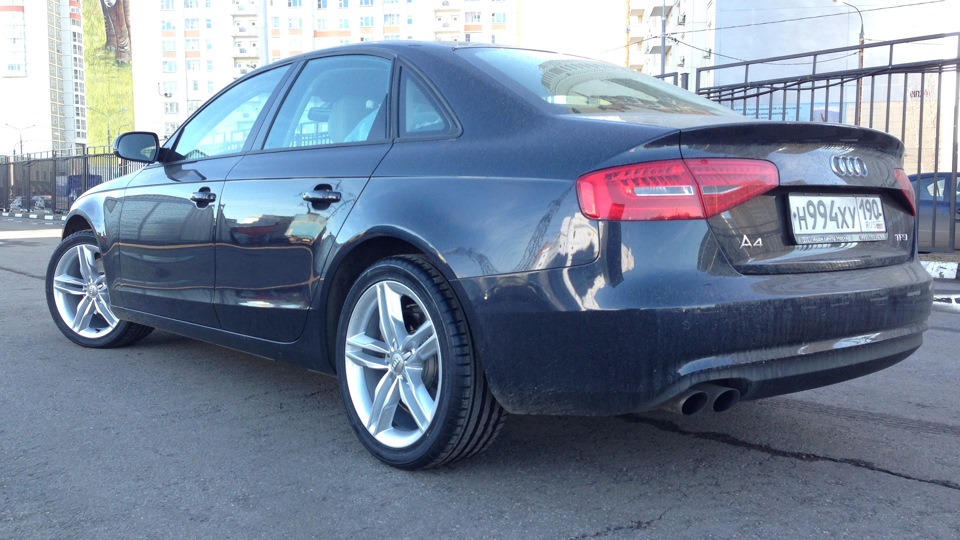 Audi A4 Moonlight Blue Drive2