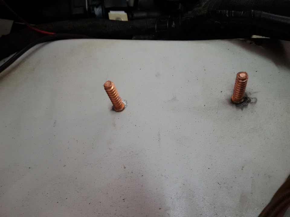 только по красить осталось — BMW 5 series (E34)