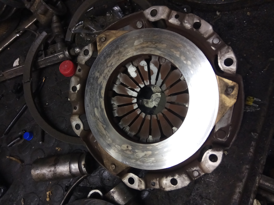 Замена сцепления шевроле спарк 0. Максус замена сцепления. Замена сцепление спарк. Замена сцепление спарк. Сцепления датчик спарк.