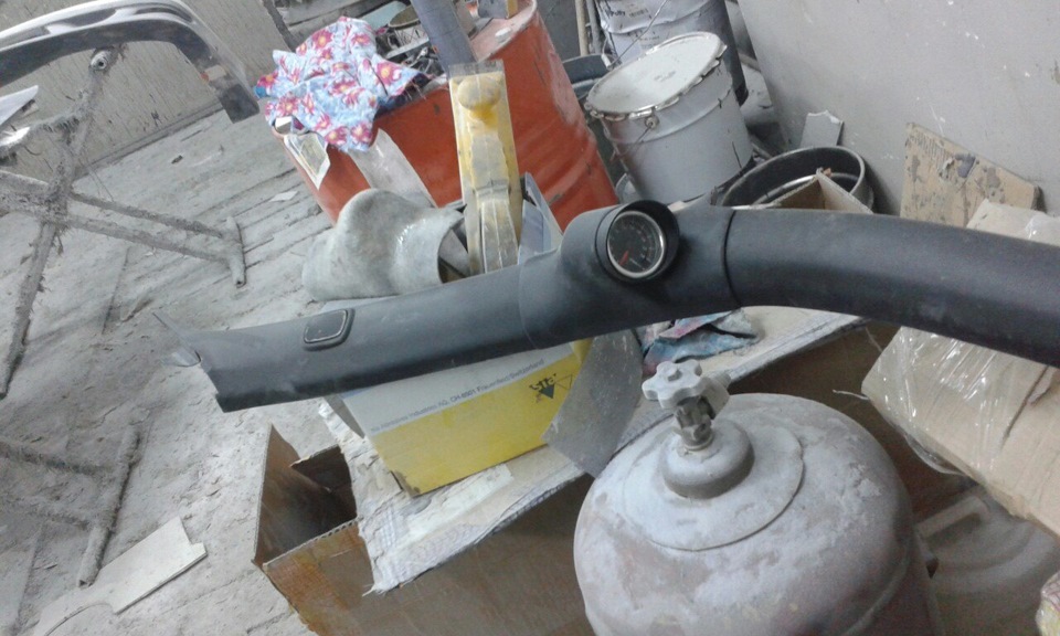 Изготовление подиума под датчик на стойку! — Nissan Skyline (R33), 2,5 ...