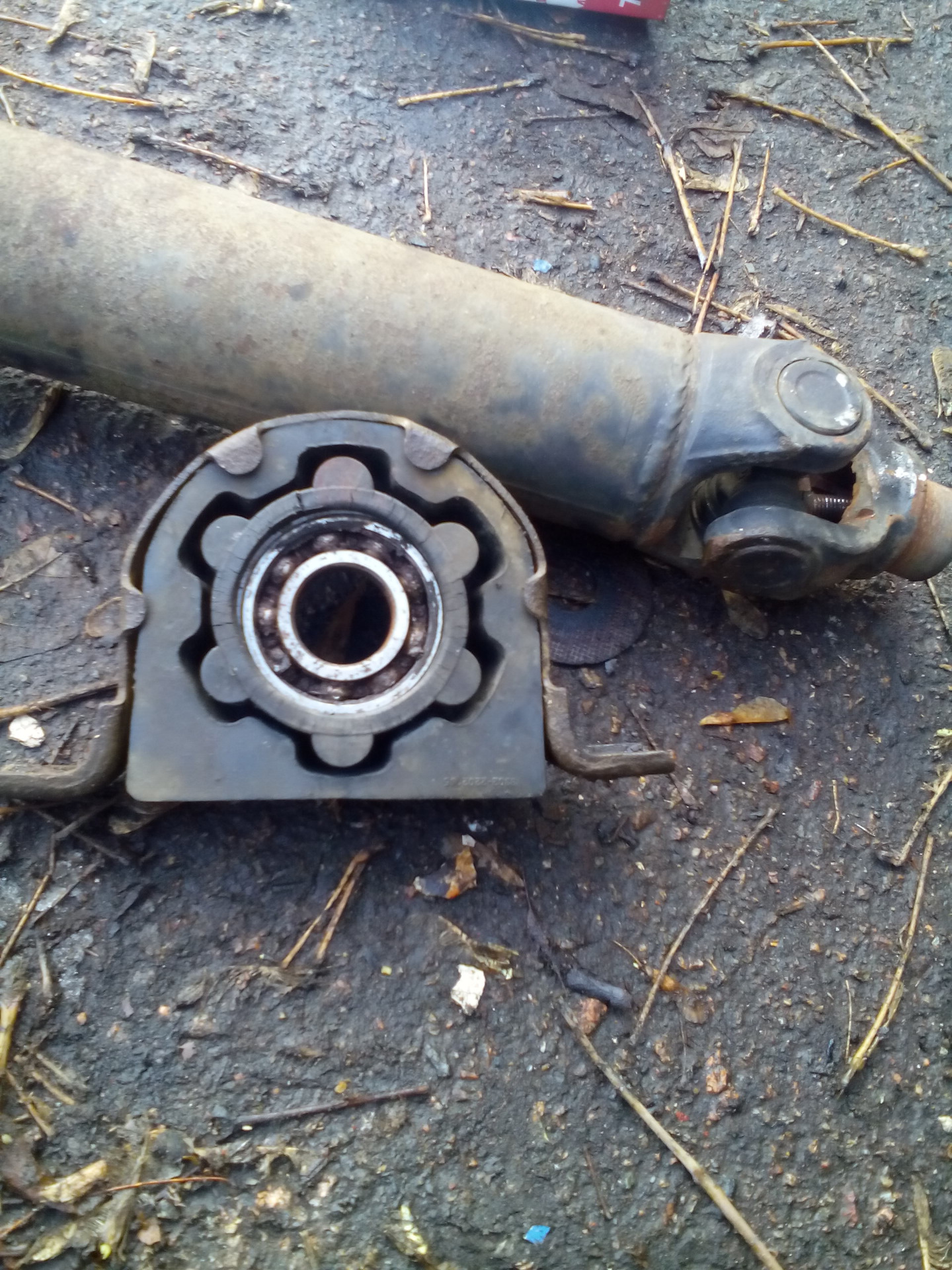 Замена подвесного — ГАЗ Газель, 2,3 л, 2007 года | своими руками | DRIVE2