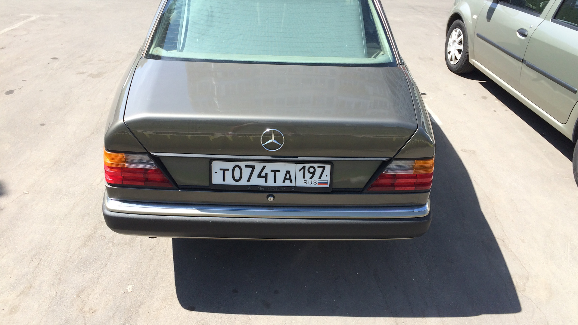 Mercedes-Benz E-class (W124) 2.3 бензиновый 1989 | Kreuzer fon Hindenburg  на DRIVE2