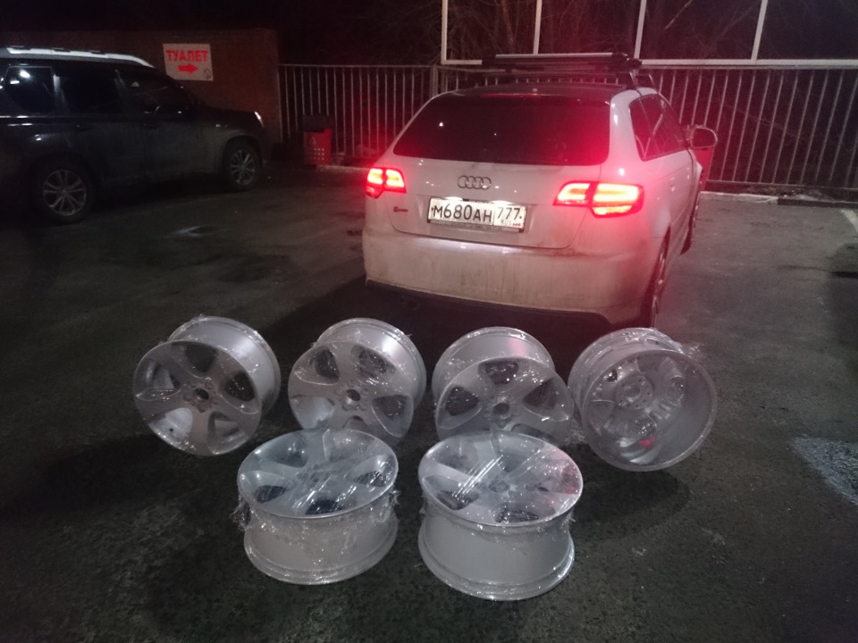 Фото в бортжурнале Audi A3 Sportback (8PA)