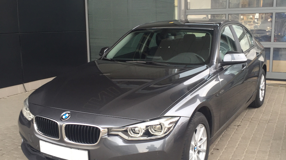 BMW 3 series 318i LCI