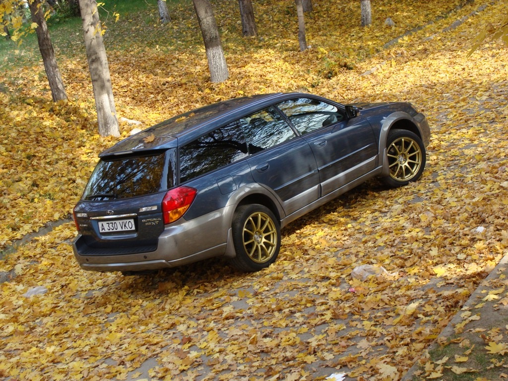 Клиренс аутбек. Subaru Outback 2005. Субару Аутбек 2005. Subaru Outback 2007 2.5. Subaru Outback Volvo xc70.