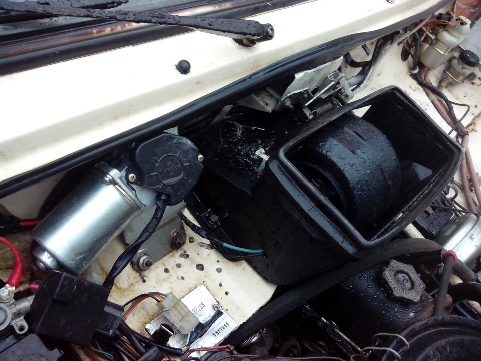 Моторчик дворников от ваз2110 и улитка печки от ваз2108 — Lada 4x4 3D ...