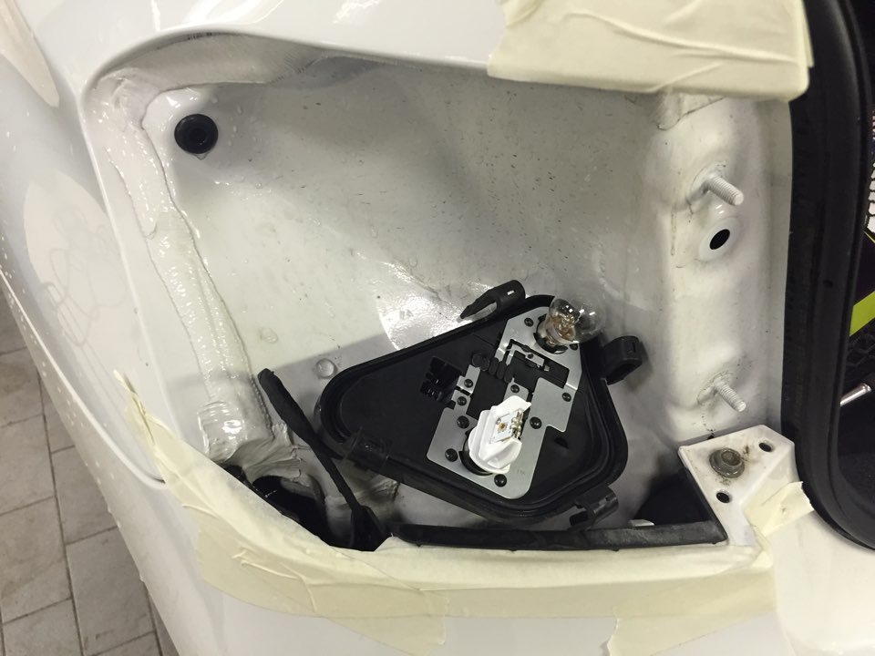 Обращение по гарантии- Потеют задние фонари — BMW 3 series (F30), 2 л ...