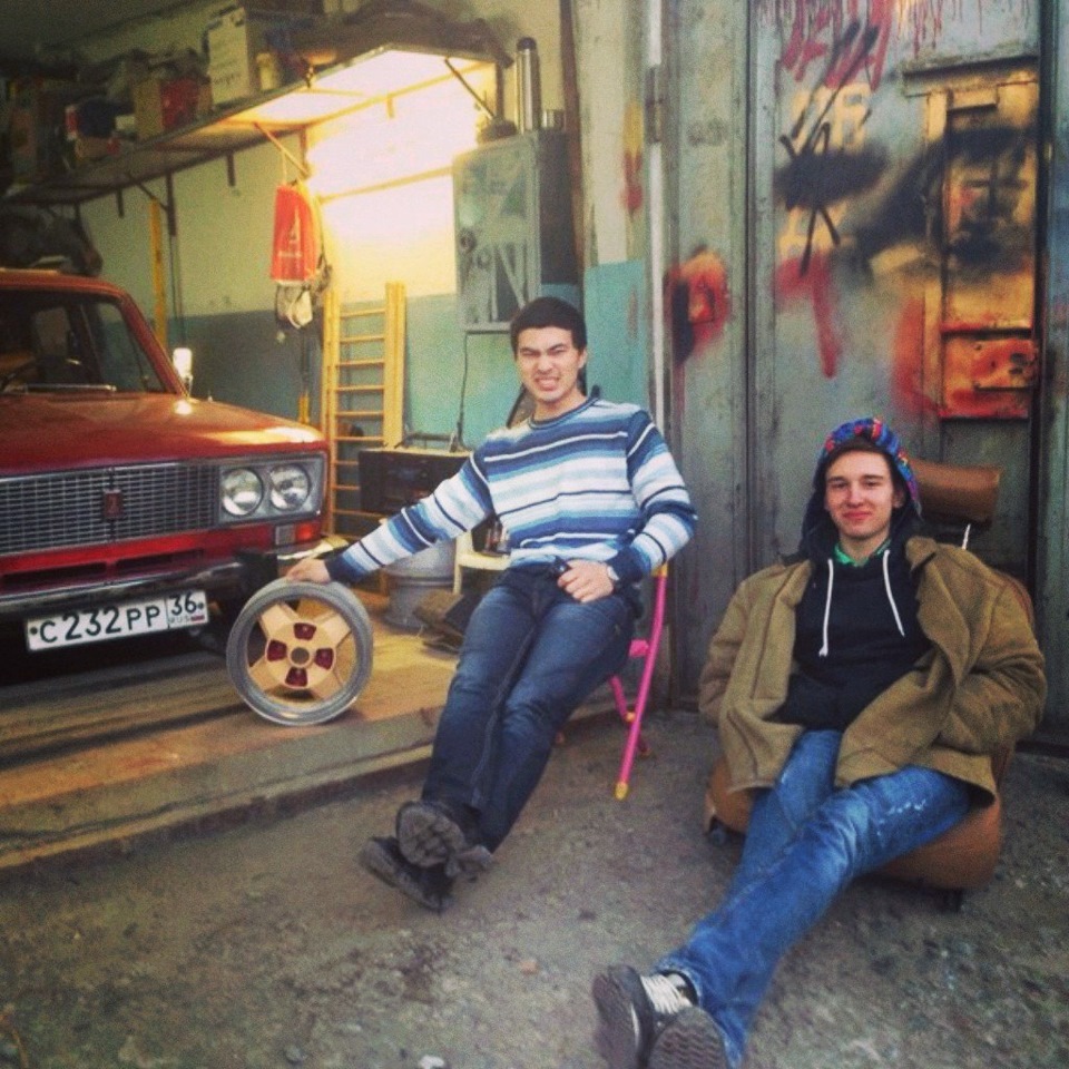 Почти закончили с потолком — Lada 2106, 1,2 л, 1977 года | своими ...