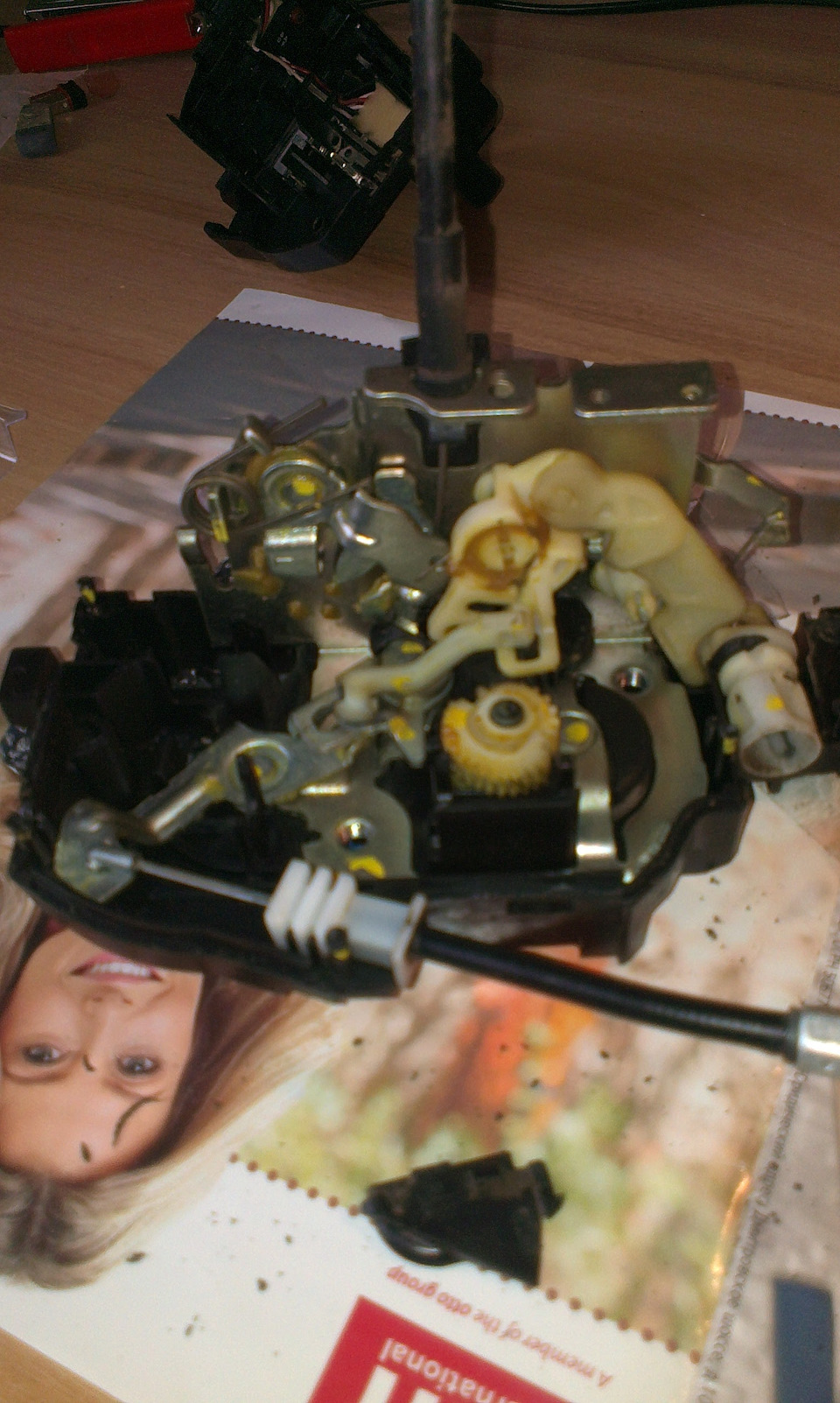 Ремонт замка передней двери. — KIA Ceed (1G), 1,6 л, 2008 года | своими ...