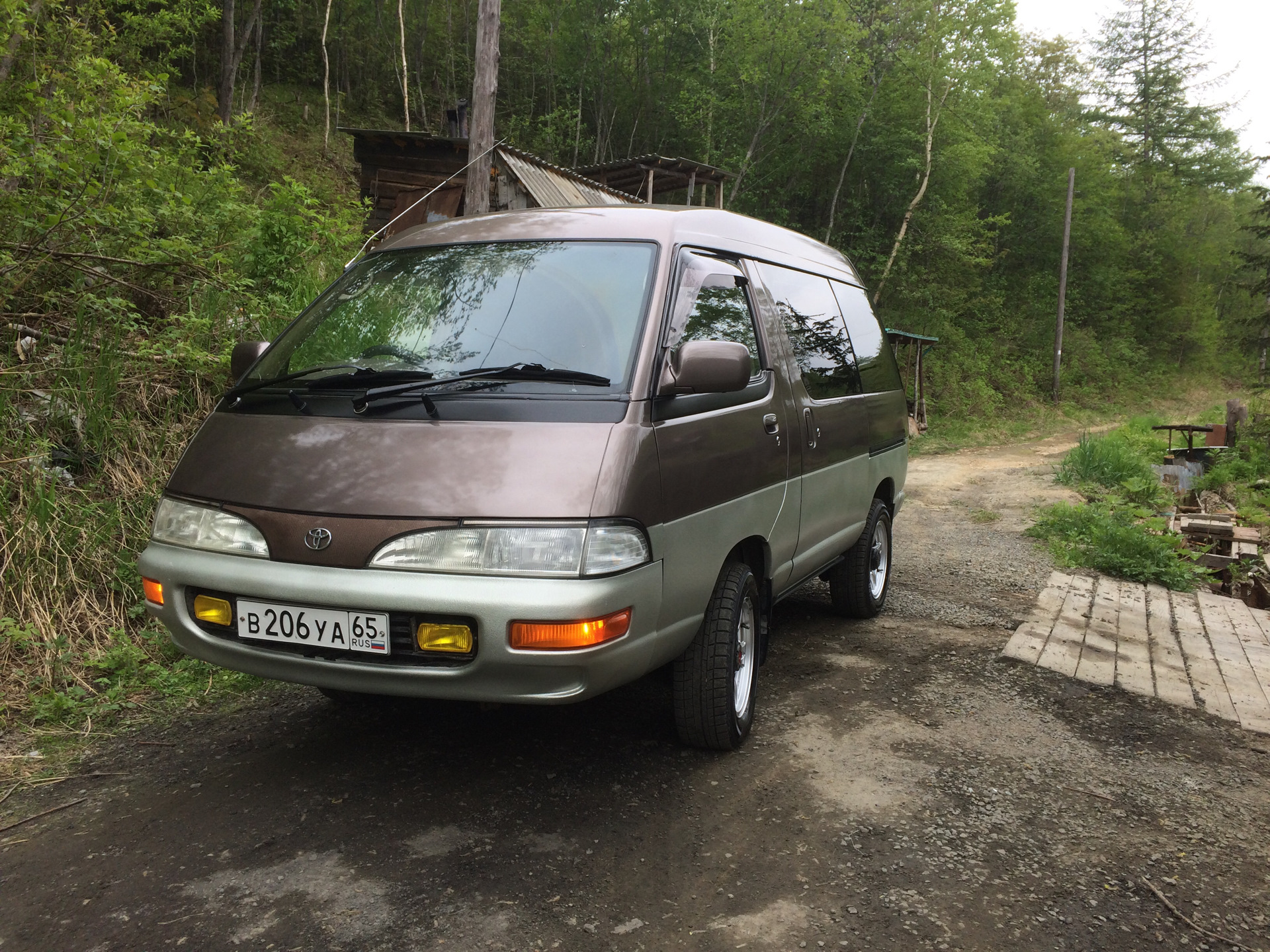 Toyota lite ace