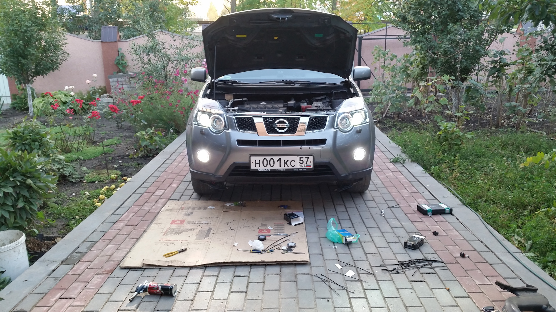 Птф x trail t31. Nissan x-Trail 2013 ПТФ. X Trail t31 Ближний свет. Дополнительные туманки x-Trail t31. Переделка фонарей x Trail t31.