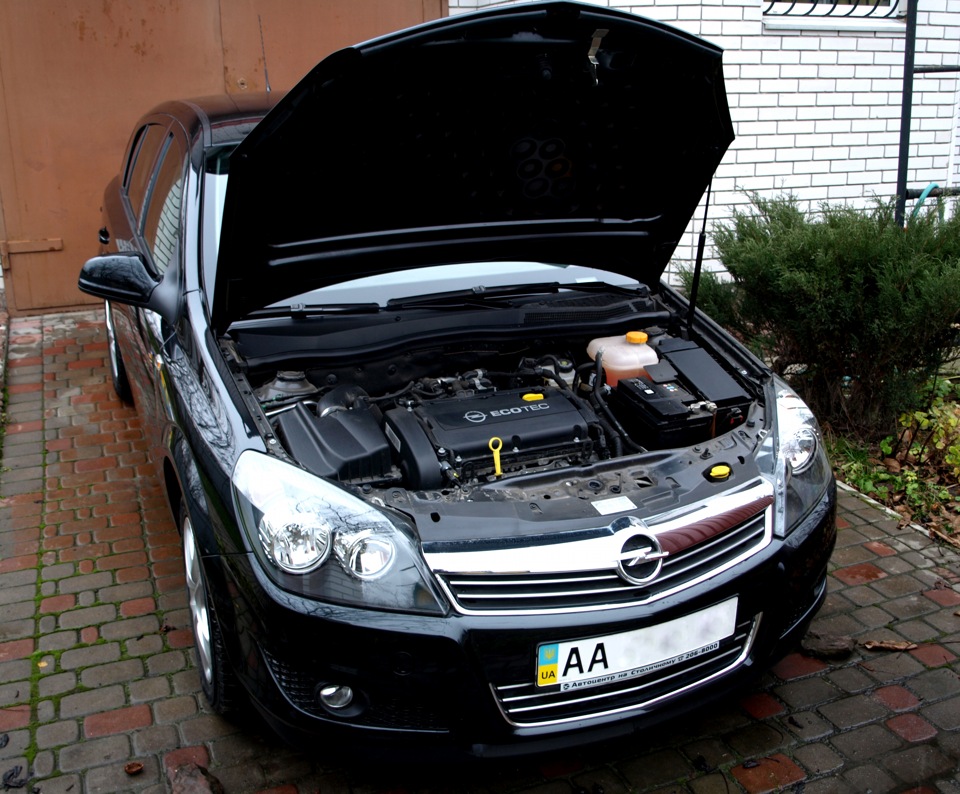 Шумовиброизоляция капота(handmade!) — Opel Astra H, 1,6 л, 2012 года ...