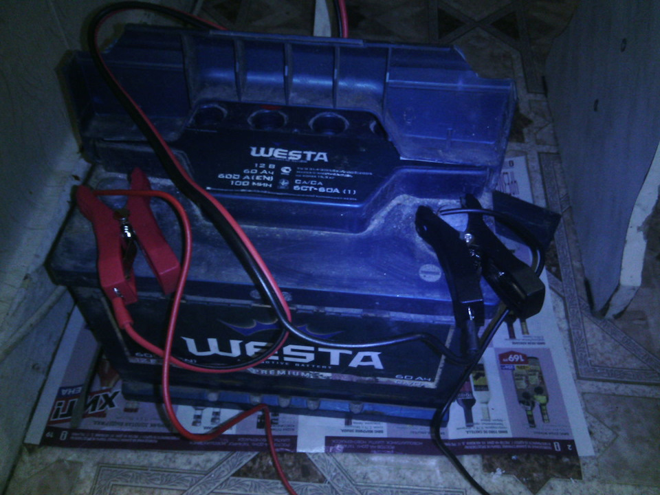 Зарядное устройство Roadweller RW-CRG-02 — Lada Калина универсал, 1,4 л, 2008 года