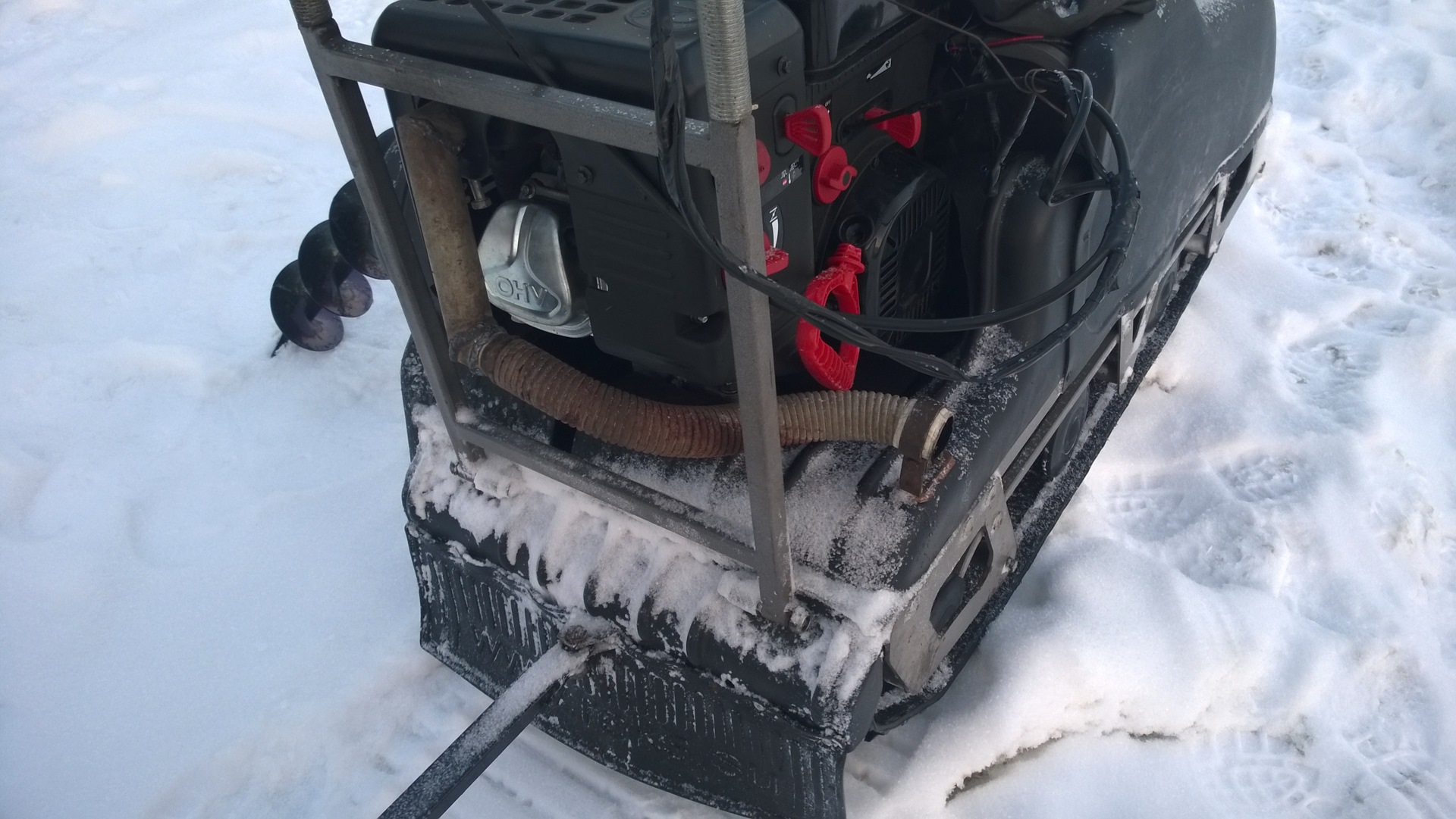 вариатор мотобуксировщика барс 550. поломки мотобуксировщиков. поломки мотобуксировщиков. мотобуксировщик 380 натяжитель гусеницы. капот для мотобуксировщика.