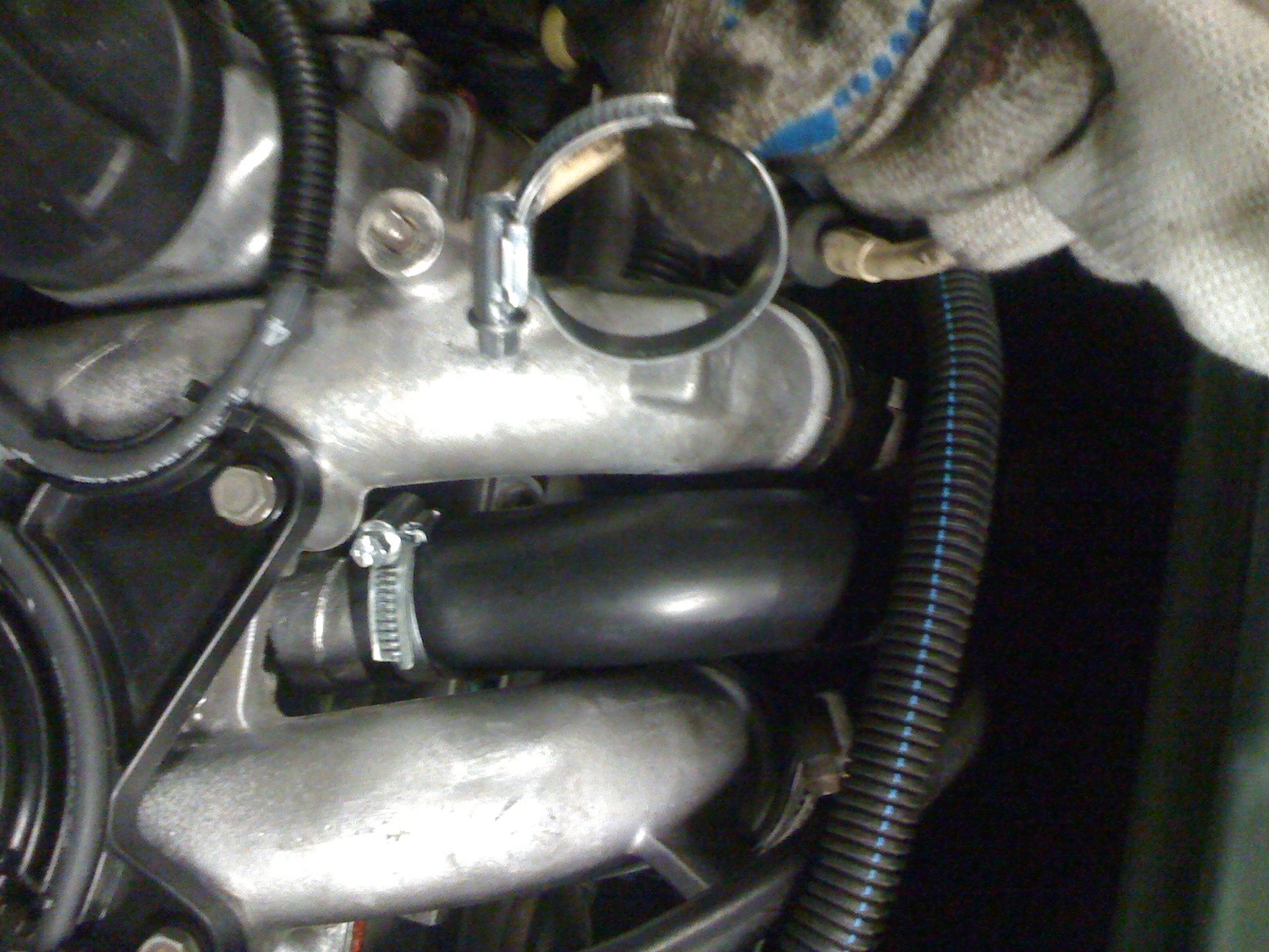 Проверил как я сделал свечные колодцы. — Lada 21103, 1,5 л, 2000 года ...