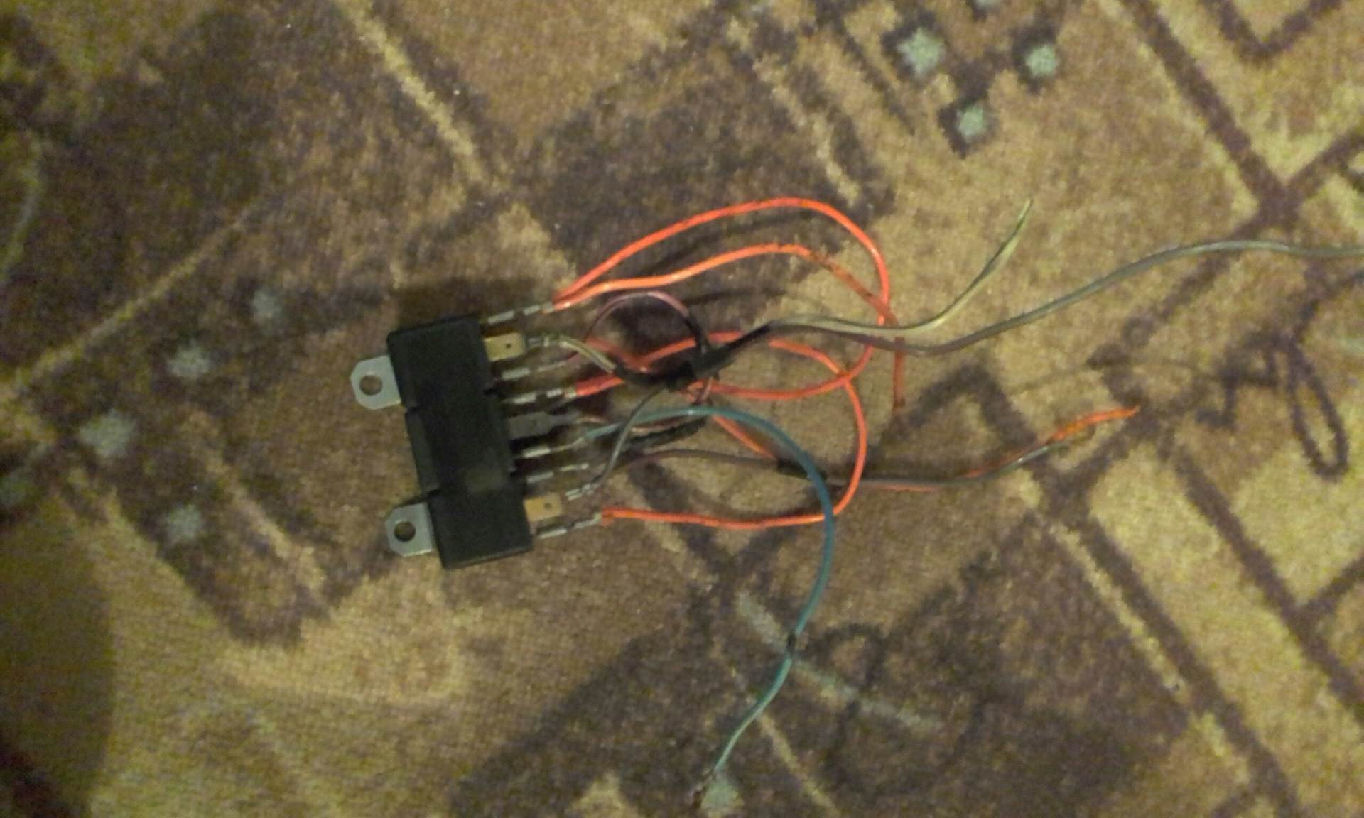 лампочка овердрайв. кордон недалеко от деревни понылки краснокамского района. схема подключения светодиода с конденсатором. моргали пермский край. деревня моргали пермь.