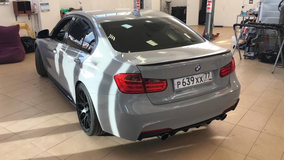 BMW 3 g20 Nardo Grey