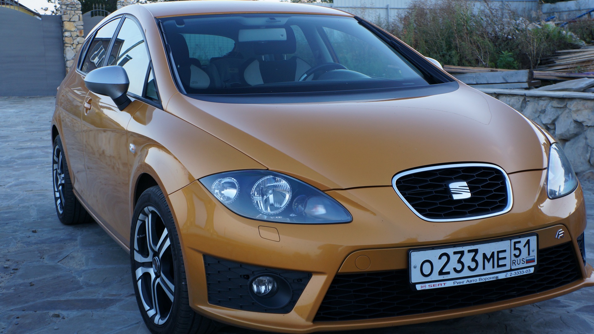 SEAT Leon FR (Mk2) 2.0 бензиновый 2011 | самый северный в мире Ле на DRIVE2