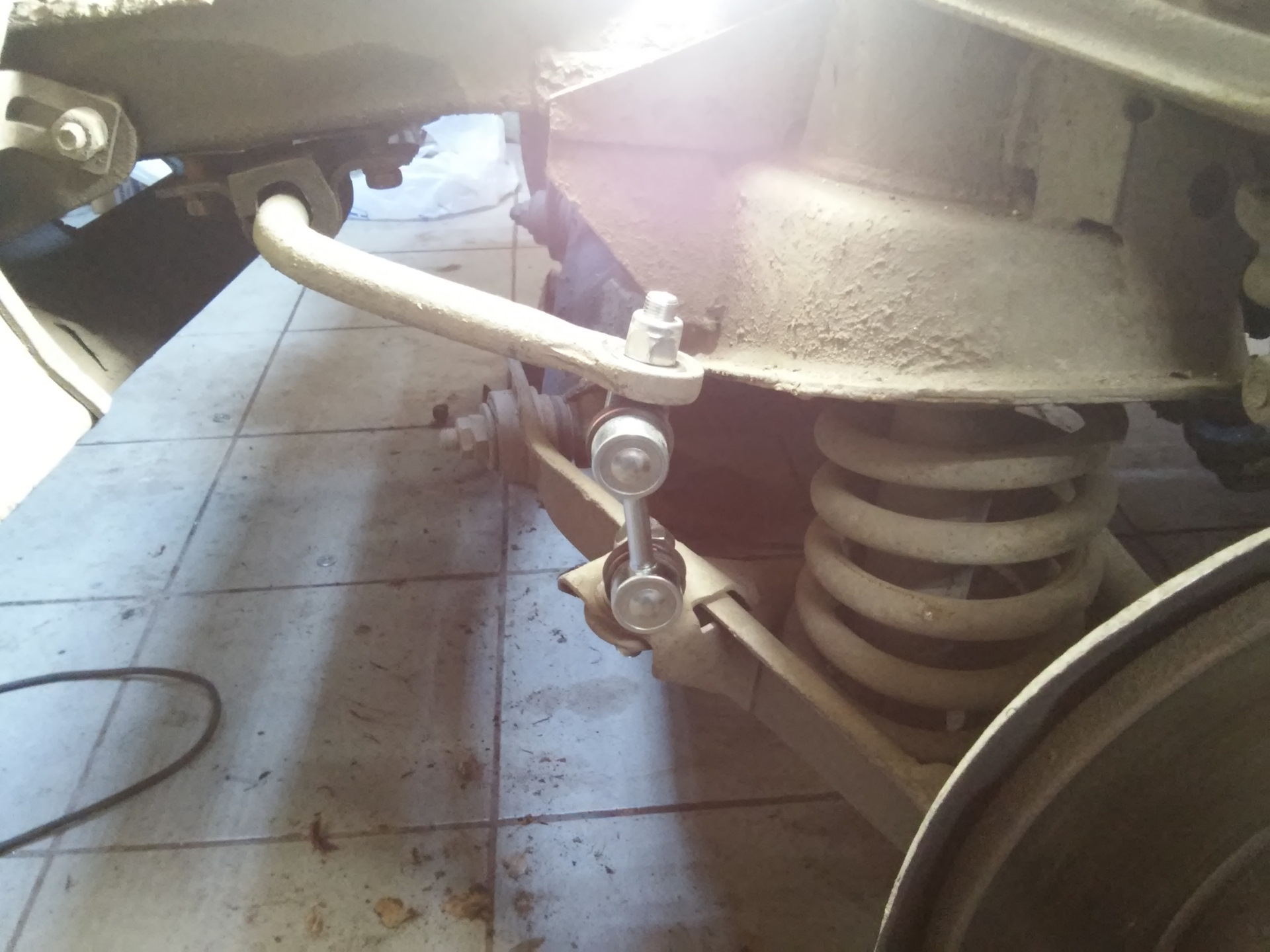 Установка стоек стабилизатора на основе стойки Тойота RAV-4 — Москвич ...