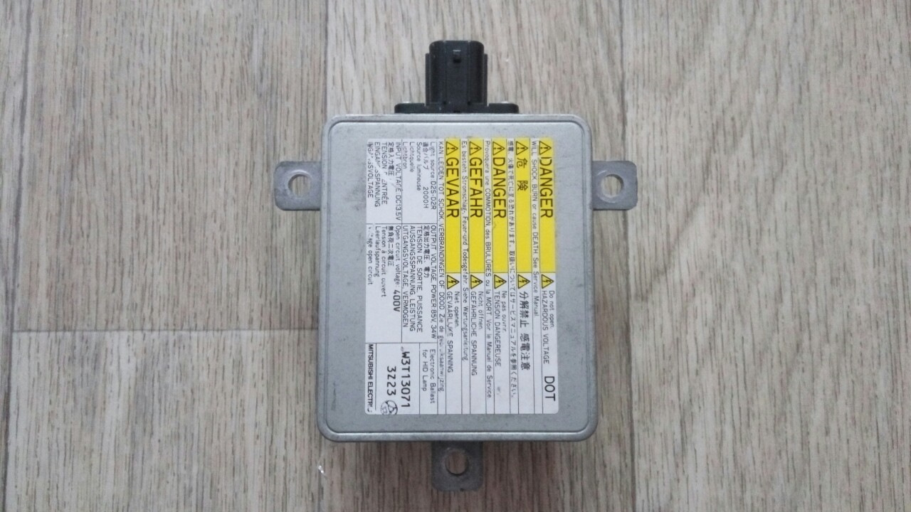 блок розжига хонда аккорд. штатный блок розжига хонда аккорд 7 2005. хонда аккорд 07 блок розжига. блок розжига ксенона аккорд 7. 4.