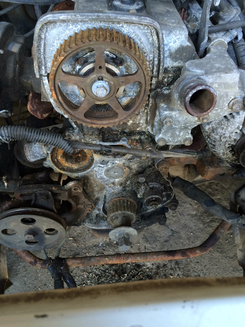 Начал с замены помпы и отчистки от окисла. — Toyota Cresta (80), 2 л ...