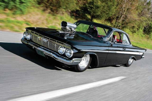 Chevrolet Impala Мустанг 1965