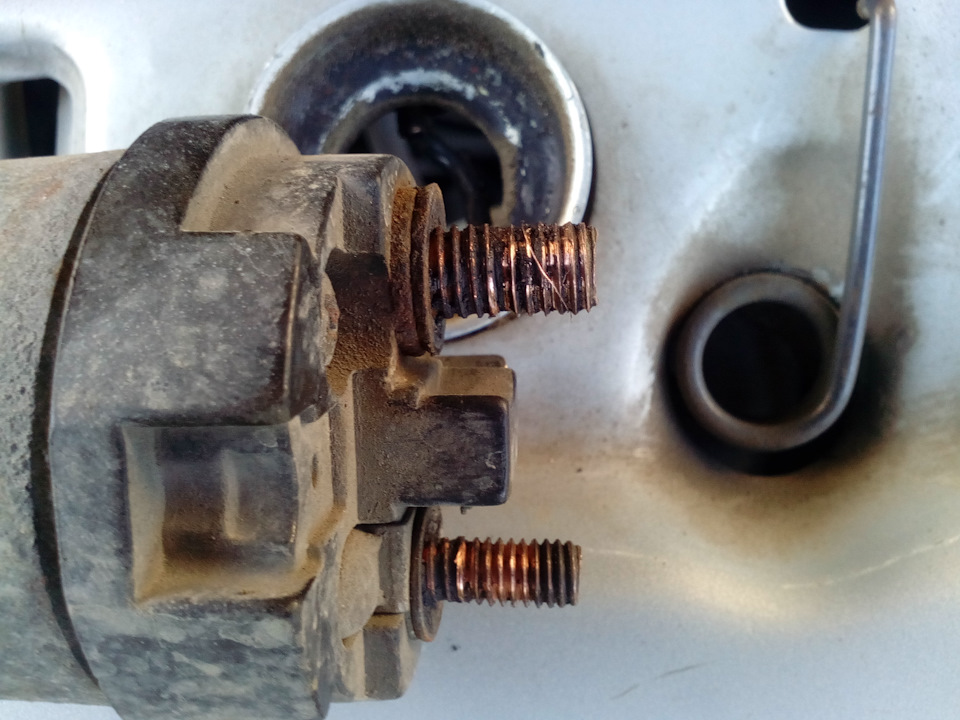 Замена тягового реле стартера — Lada 2114, 1,5 л, 2004 года | своими ...